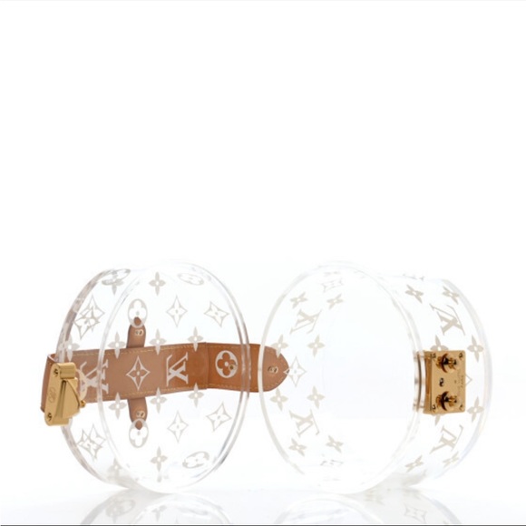 LOUIS VUITTON Transparent Plexiglass Boxx Scott  [LuxeFindsResale.com] - Picture 4 of 5